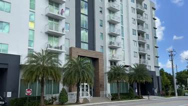 mujer de miami es victima de su propia amiga: le robo joyas y pertenencias de su apartamento por valor de $61 mil