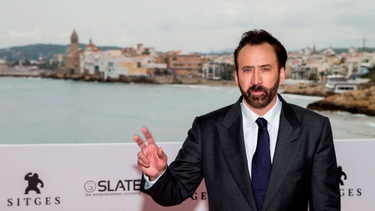 se hizo pasar por nicolas cage y le robo 13 mil dolares a una mujer en facebook