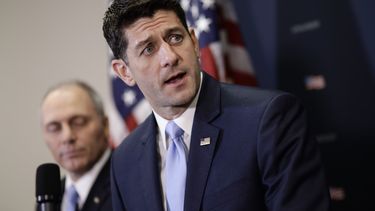 Critican a Ryan por tuit de aumento salarial de 1,50 dólares