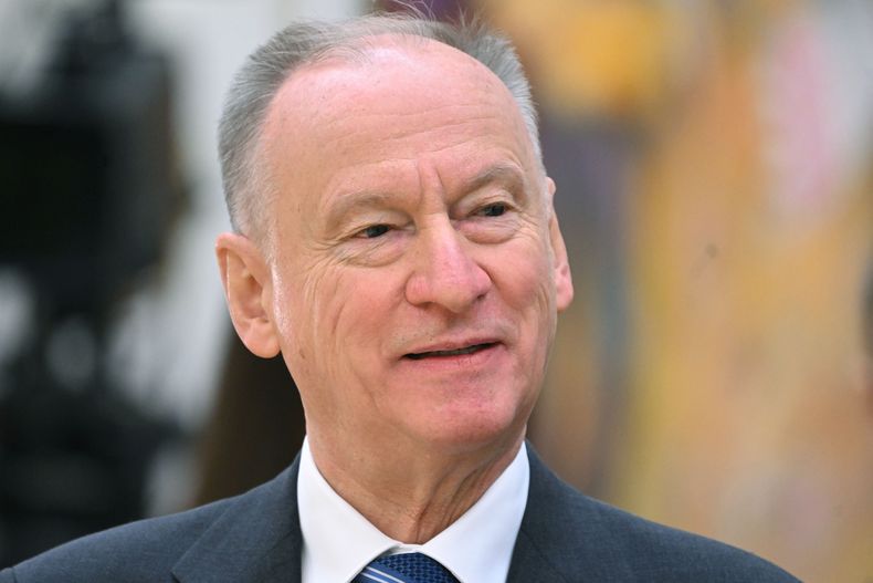 ARCHIVO - El secretario del Consejo de Seguridad de la Federación Rusa Nikolai Patrushev asiste a una sesión de la Organización del Tratado de Seguridad Colectiva (OTSC) en Minsk, Bielorrusia, el jueves 23 de noviembre de 2023. (Sergei Guneyev, Sputnik, Kremlin Pool Foto vía AP, Archivo)