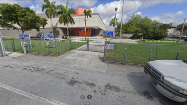 policia anuncia arresto de tercer adolescente por hacer amenazas contra escuela en miami