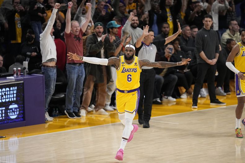 DEP-BAS LEBRON-RÉCORD