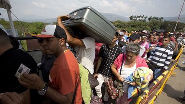 EEUU enviará alimentos y medicinas a migrantes venezolanos