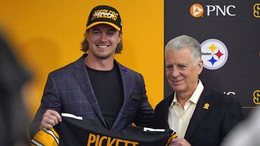 El largo camino de Pickett, de Pitt a Steelers