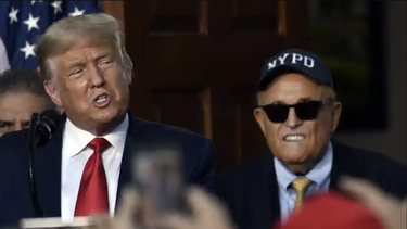 trump critica el injusto salto al apartamento del patriota rudy giuliani