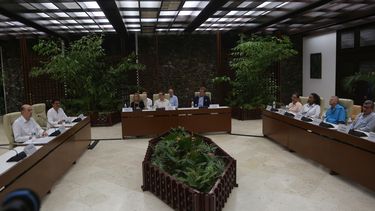 ELN libera soldados como gesto ante diálogo de paz en Cuba