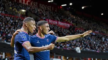 Mbappé enfrentará a su amigo Hakimi en semifinal