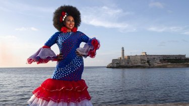 aymee nuviola dice que sus viajes a cuba no son sinonimo de apoyo al regimen