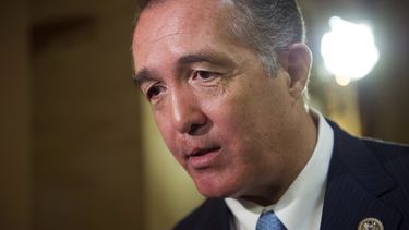 Republicano Franks renuncia por conducta inapropiada