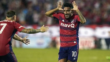 Con tanto de Ferreira, Dallas derrota al Union