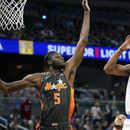 Knicks propinan paliza a Magic con ayuda de Barrett y Toppin