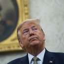 Trump recurre a tácticas conocidas en torno a coronavirus