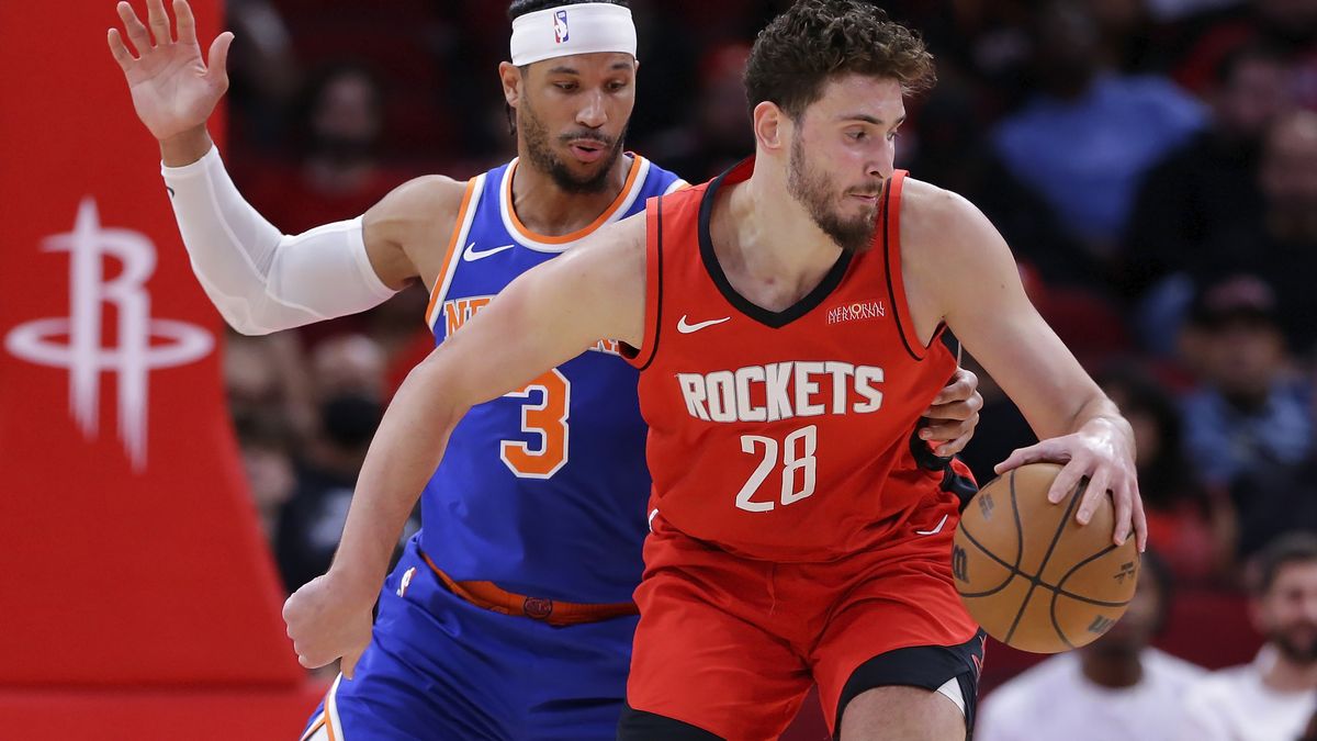 Sengun registra 25 puntos y 14 rebotes y los Rockets se imponen 109-97 ...