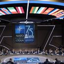 El presidente Joe Biden habla durante la sesión inaugural de la cumbre de la OTAN, el miércoles 10 de julio de 2024, en Washington. (AP Foto/Evan Vucci)