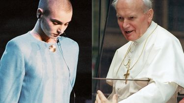 La cantante irlandesa Sinead OConnor de pie sola mientras el público la abuchea en la celebración por el 30 aniversario de Bob Dylan en Nueva York el 16 de octubre de 1992, 13 días después de que rompiera una fotografía del papa Juan Pablo II durante una aparición en Saturday Night Live izquierda, y el papa Juan Pablo II en el papamobil en Praga el 21 de abril de 1990. Más de 30 años después, la protesta de OConnor en “Saturday Night Live” es recordada por algunos como un acto profano, pero para otros, incluyendo los sobrevivientes de abuso sexual por parte del clero católico, fue profética de la ola mundial de denuncias que estaba por venir. (Foto AP)