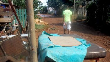 americateve | La policía obligó a los moradores a abandonar los inmuebles, "sin importarles la existencia de niños, incluso lactantes", denuncia la Red de Comunicadores Comunitarios.