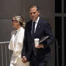 Hunter Biden, acompañado por su esposa Melissa Cohen Biden, abandona la corte federal, el viernes 7 de junio de 2024, en Wilmington, Delaware. (AP Foto/Matt Rourke)