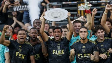 En fútbol, LAFC espera evitar fiasco de Dodgers en béisbol