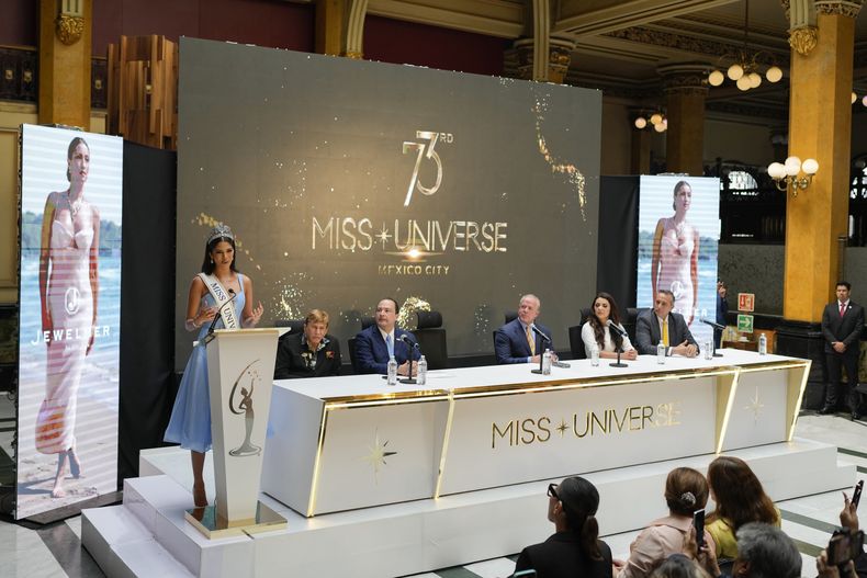 Miss Universo Sheynnis Palacios habla durante una conferencia de prensa en la Ciudad de México, el miércoles 4 de septiembre de 2024, para compartir detalles sobre el concurso de belleza que se llevará a cabo el 16 de noviembre en la capital mexicana. (Foto AP/Eduardo Verdugo)