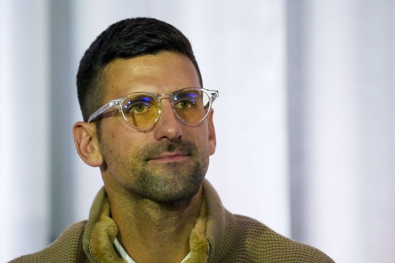 Novak Djokovic durante una rueda de prensa en Belgrado, el 28 de marzo de 2024. (AP Foto/Darko Vojinovic)