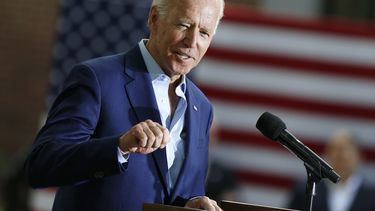 Biden dice que racismo en EEUU es institucional