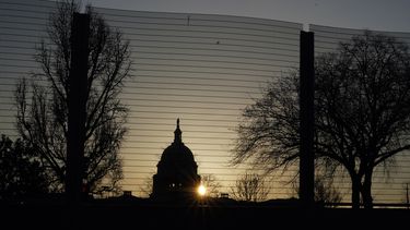 Fuentes AP: Extremistas planean acto frente al Capitolio