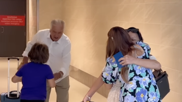 lo que parecia un sueno hoy es realidad: actriz cubana yory gomez recibe a sus padres en eeuu