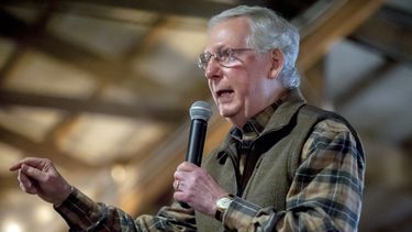McConnell dice que Trump fue de gran ayuda en elecciones