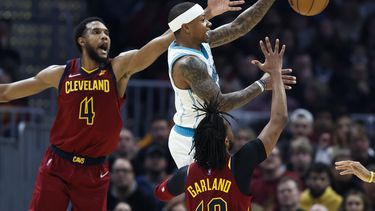 Hornets agravan mala racha de Cavs