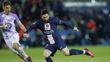 Con gol de Messi, el PSG supera 2-1 al Toulouse