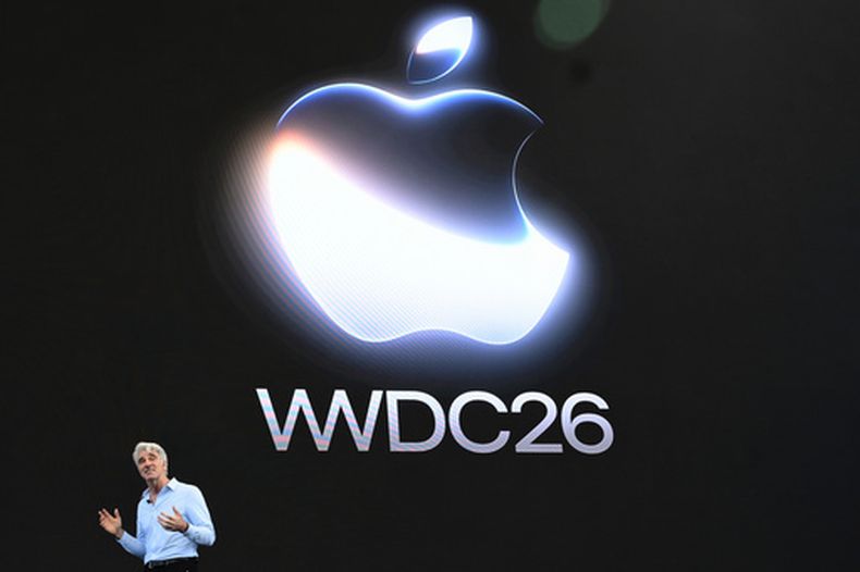 Craig Federighi, vicepresidente de Apple a cargo de ingeniería de software, en la conferencia de la empresa en su sede en Cupertino, California, el 8 de junio del 2026. (AP foto/Noah Berger)