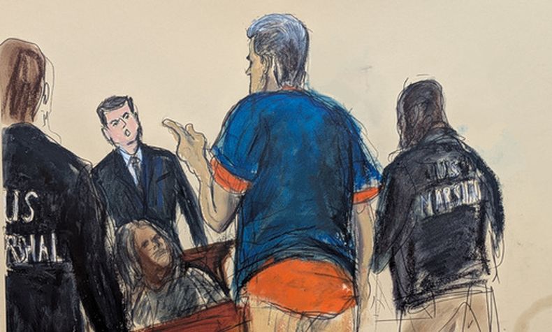 El presidente de Venezuela, Nicolás Maduro (centro), reacciona ante alguien del público tras una vista en una corte federal en Manhattan, el 5 de enero de 2026, en Nueva York. (Elizabeth Williams vía AP)