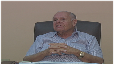 homenaje a ruben valdes, fundador de las tiendas valsan