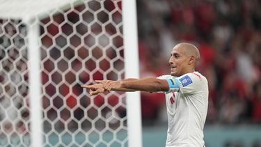 Túnez vence a Francia pero se despide, Les Bleus primeros