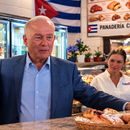 ESCÁNDALO EN PANADERÍA CUBANA DE MIAMI! Visita de líderes demócratas desata polémica..