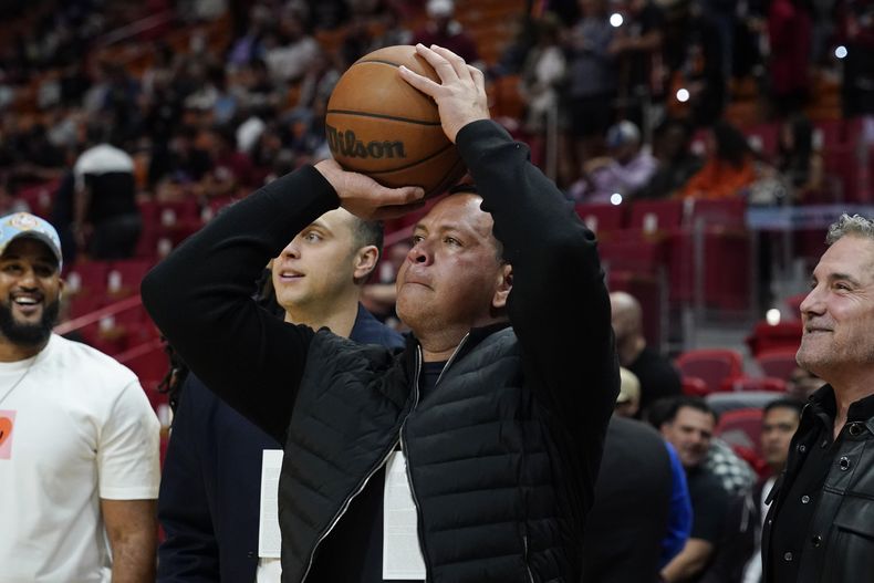 DEP-BAS TIMBERWOLVES-RODRIGUEZ