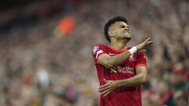 Liverpool abruma 2-0 a Villarreal y avista la final