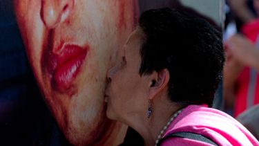 Venezuela: Polémico retiro de imágenes de Chávez en Congreso