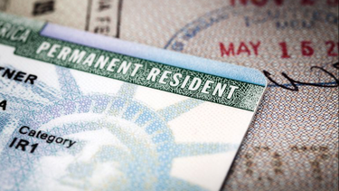 juez de inmigracion abriria camino para la residencia a cubanos en estados unidos