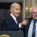 El presidente Joe Biden y el senador Bernie Sanders en el evento para hablar de los menores costos de los medicamentos, en la Casa Blanca en Washington, el 3 de abril de 2024. (Foto AP /Mark Schiefelbein)