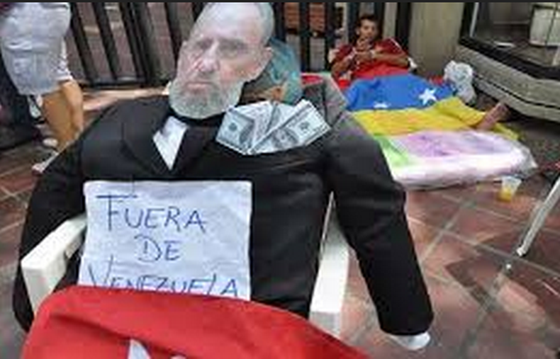 En un editorial titulado "¡Cubanos, go home!", el periódico El Nacional critica el fuerte vínculo el gobierno de La Habana y el de Caracas. El presidente Nicolás Maduro ha manifestado públicamente su admiración por Raúl y Fidel Castro, y desde l